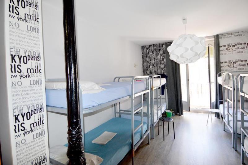 Los Amigos Hostel Madrid Eksteriør billede